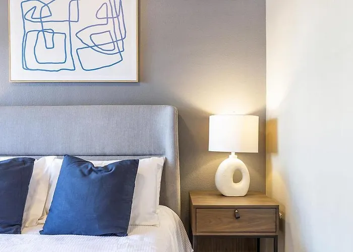 Apartment Landing - Modern With Amazing Amenities