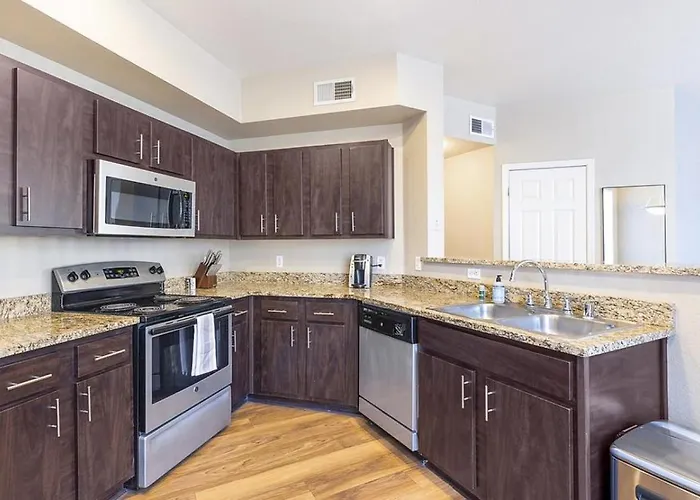 Landing - Modern With Amazing Amenities Apartment