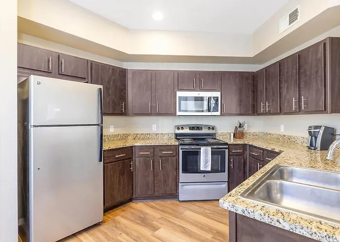 Apartment Landing - Modern With Amazing Amenities Chandler
